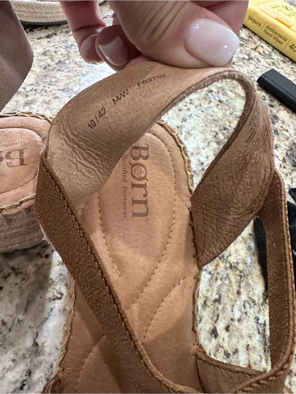 Born Women's Meade Espadrille  Slingback Tan/Brown Suede Sz 10/42